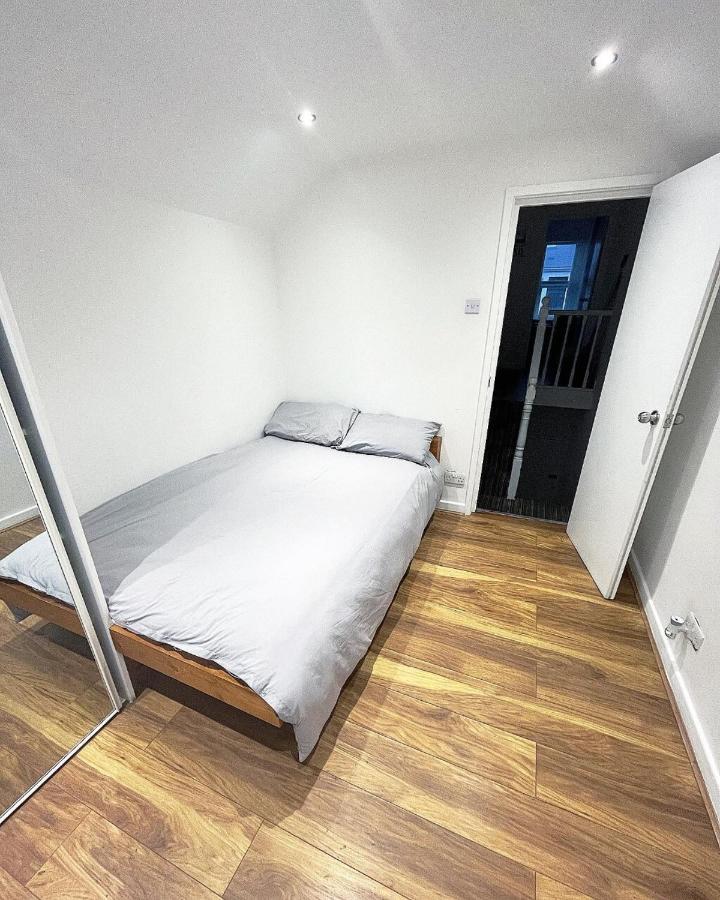 Ak Serviced Apartments - Exclusive Two-Bedroom Apartment Cardiff Exterior foto